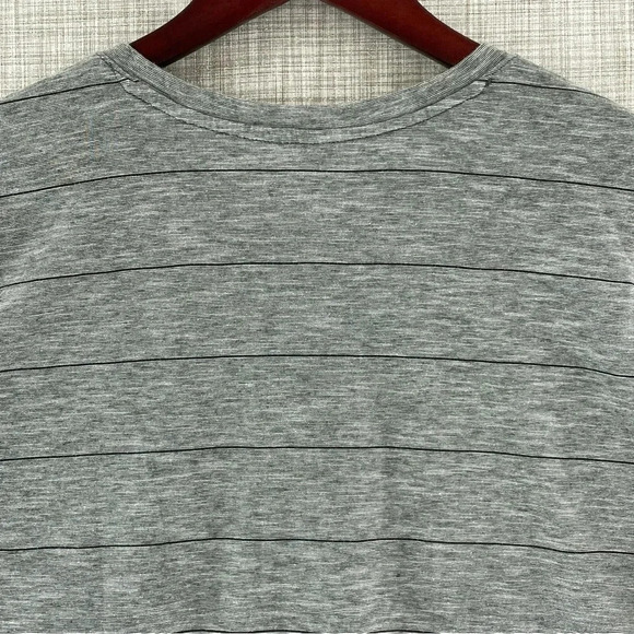 Banana Republic Gray Henley Short Sleeve Shirt Men's XXL 8251/7 b - Picture 5 of 7